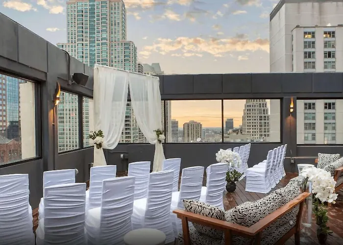 The Collection Magnificent Mile Hotel