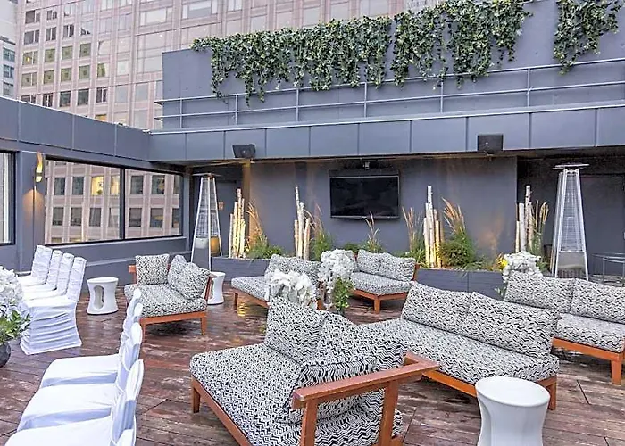 The Collection Magnificent Mile Hotel