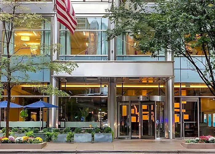 The Collection Magnificent Mile Hotel 4*