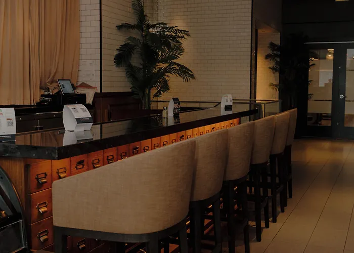 Hotel The Collection Magnificent Mile 4*