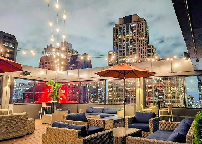 The Collection Magnificent Mile 4*