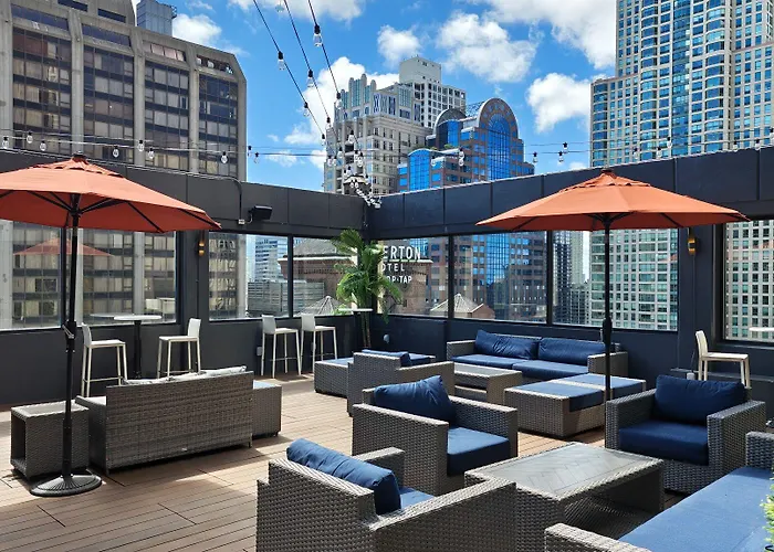 Hotel The Collection Magnificent Mile 4*