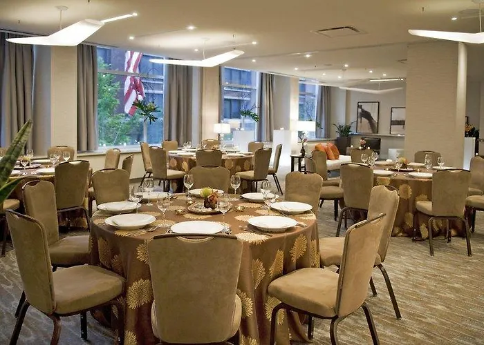 The Collection Magnificent Mile 4* Chicago