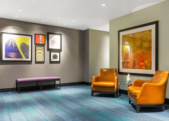 The Collection Magnificent Mile 4*