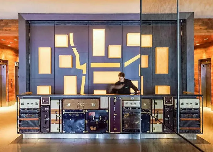 Hotel The Collection Magnificent Mile Chicago